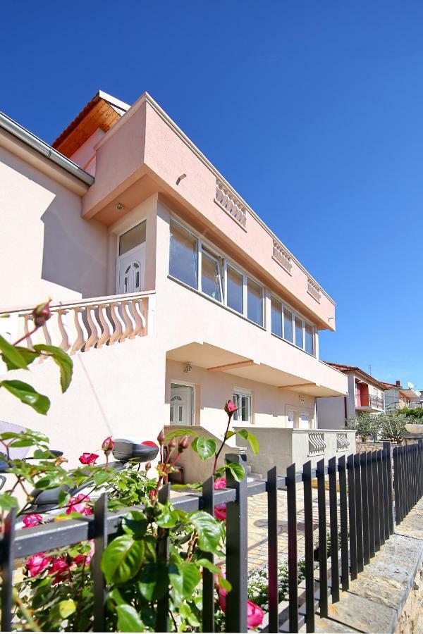Apartment Nela Задар Екстериор снимка