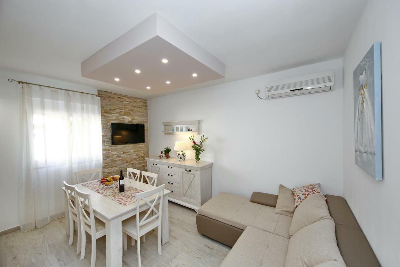 Apartment Nela Задар Екстериор снимка